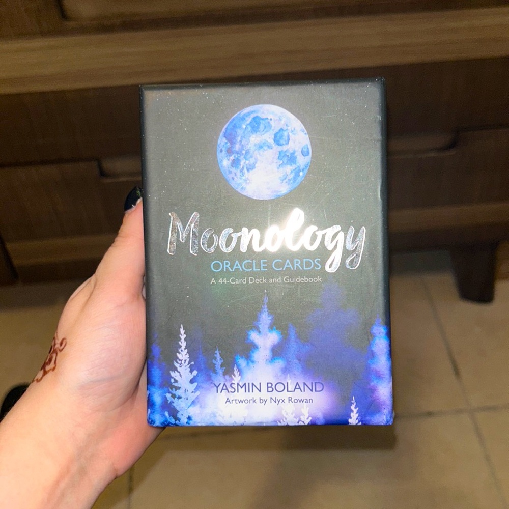 MOONOLOGY ORACLE CARDS BY YASMIN BOLAND